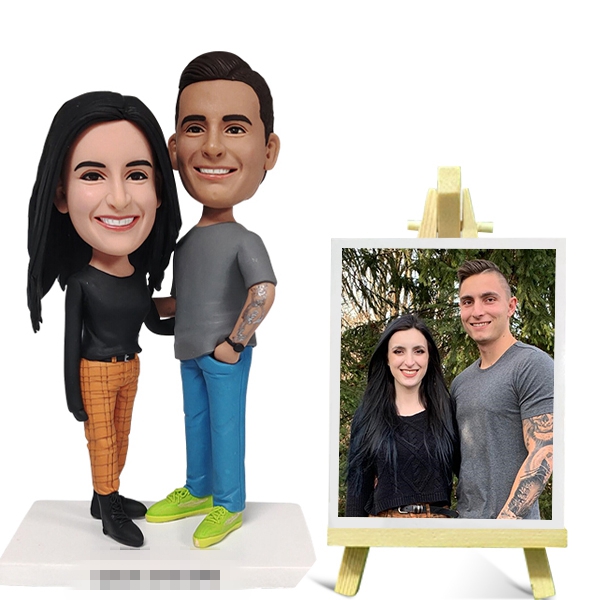 2. Omgbobbleheads Husband and Wife Bobblehead from Picture